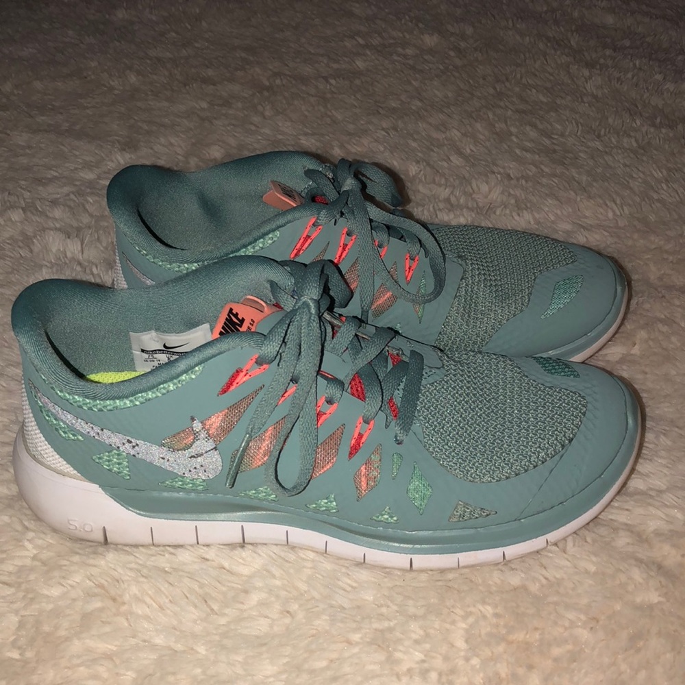 Nike Free 5.0 Women’s / Seafoam and Coral